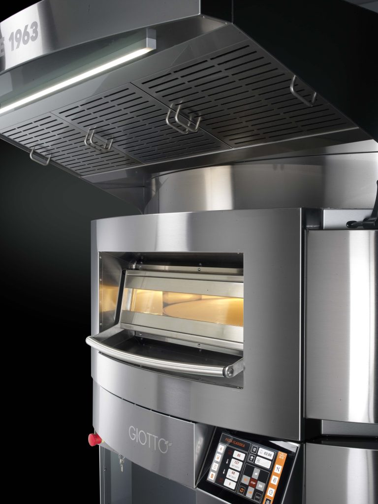 Giotto rotating base oven