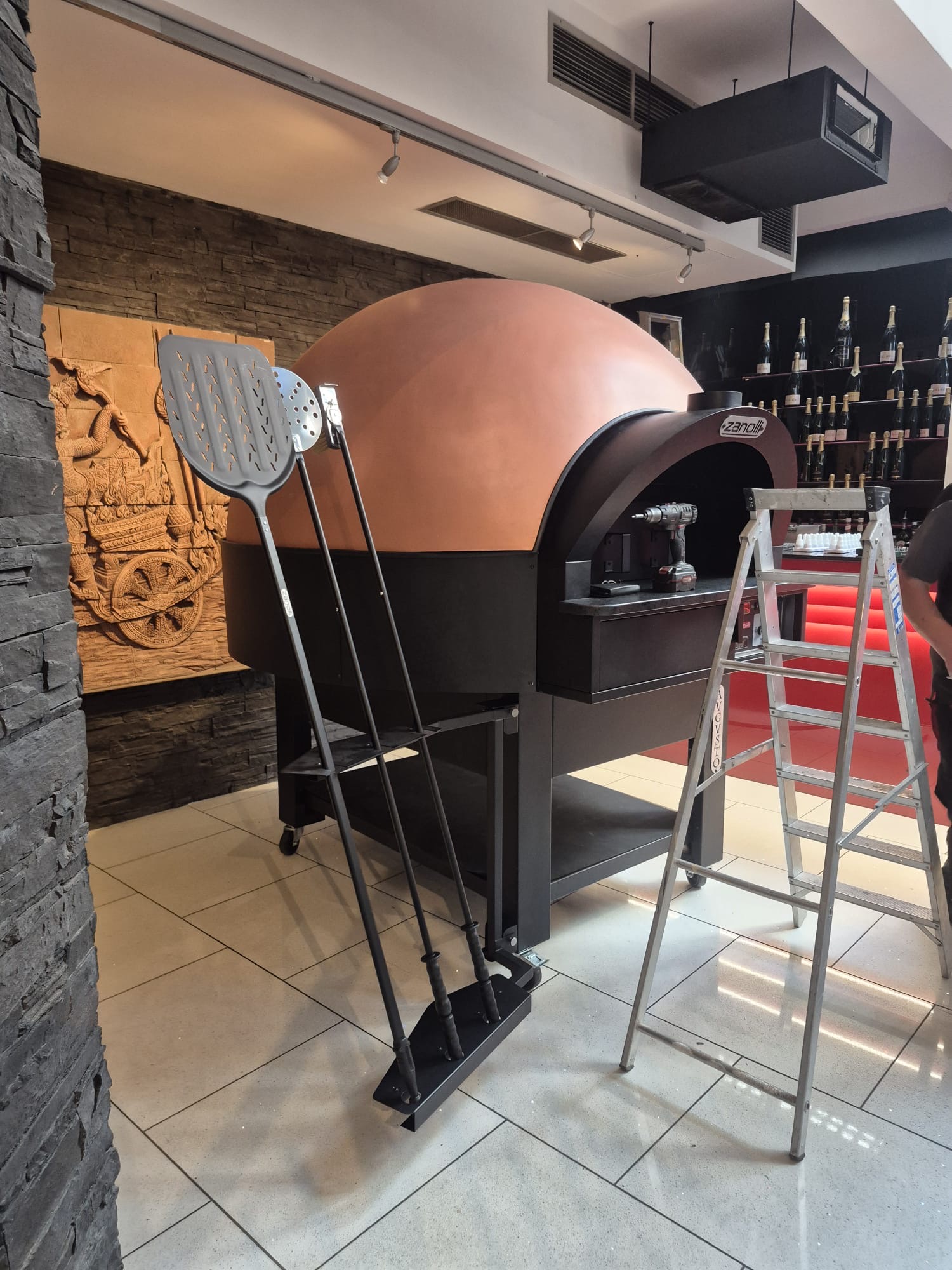 Thai Square Group has just levelled up their Minories restaurant and stepped into the pizza world with AVGUSTO rotating base oven
